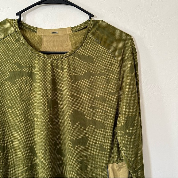 Lululemon Fast & Free Long Sleeve Shirt - Picture 2 of 6